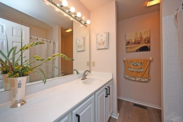 12168 Crestfield Court, Symmes Twp, OH 45249