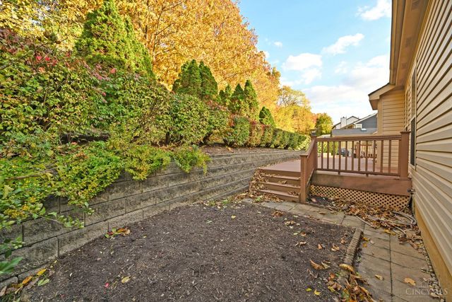 12168 Crestfield Court, Symmes Twp, OH 45249