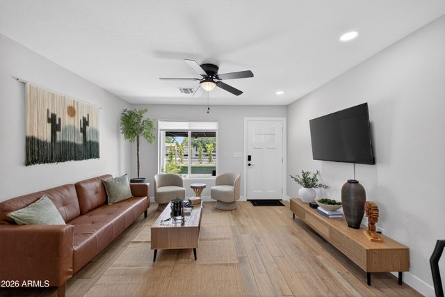 1724 S 1ST Street, Phoenix, AZ 85004