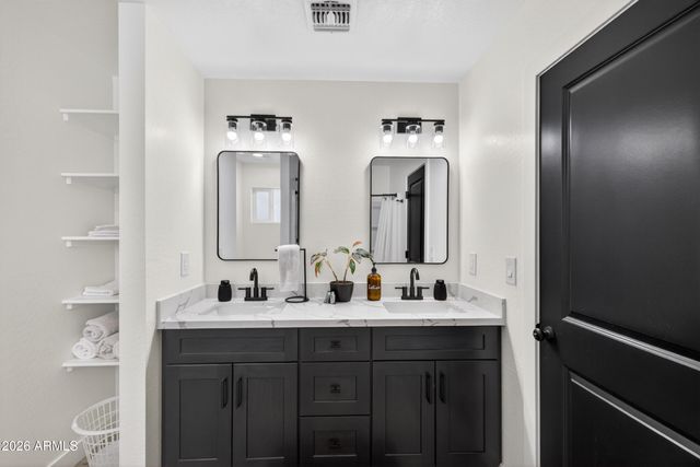 1724 S 1ST Street, Phoenix, AZ 85004