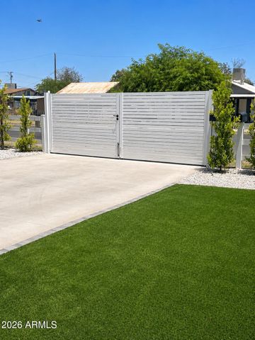 1724 S 1ST Street, Phoenix, AZ 85004