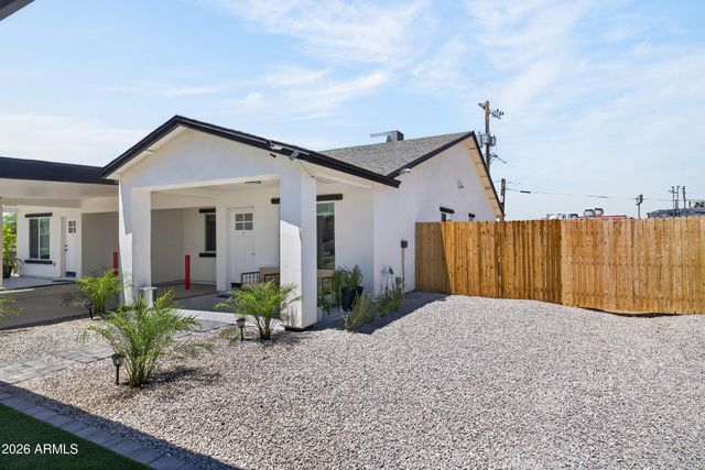1724 S 1ST Street, Phoenix, AZ 85004
