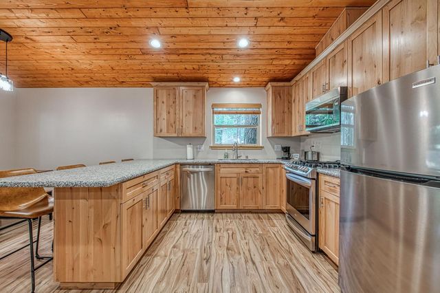 39153 Granite Lane, Shaver Lake, CA 93664