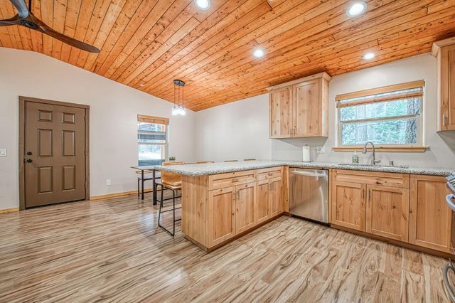 39153 Granite Lane, Shaver Lake, CA 93664