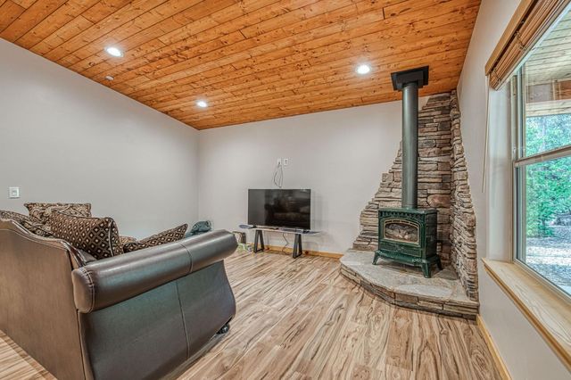 39153 Granite Lane, Shaver Lake, CA 93664