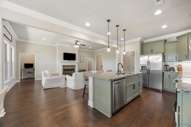 125 Amanda Deann Drive, New Market, AL 35761