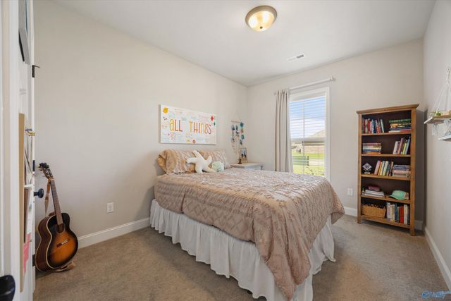 125 Amanda Deann Drive, New Market, AL 35761