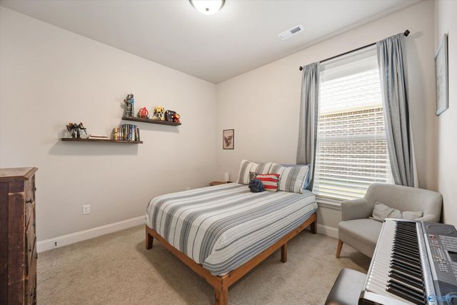 125 Amanda Deann Drive, New Market, AL 35761