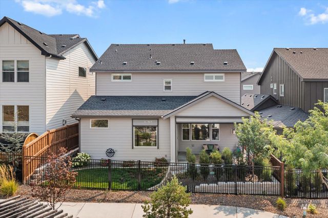 2543 S Via Privada Ln, Boise, ID 83716