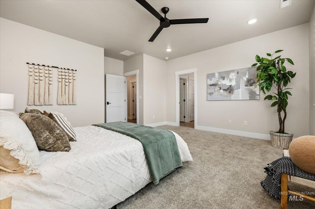 2543 S Via Privada Ln, Boise, ID 83716