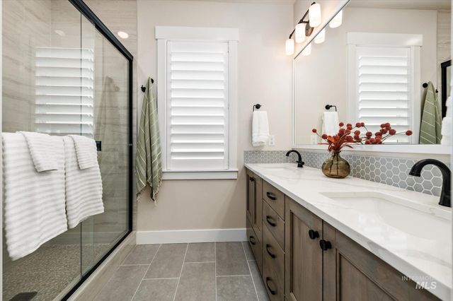 2543 S Via Privada Ln, Boise, ID 83716