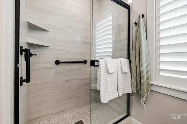2543 S Via Privada Ln, Boise, ID 83716