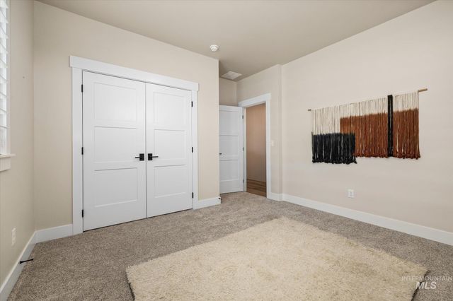 2543 S Via Privada Ln, Boise, ID 83716