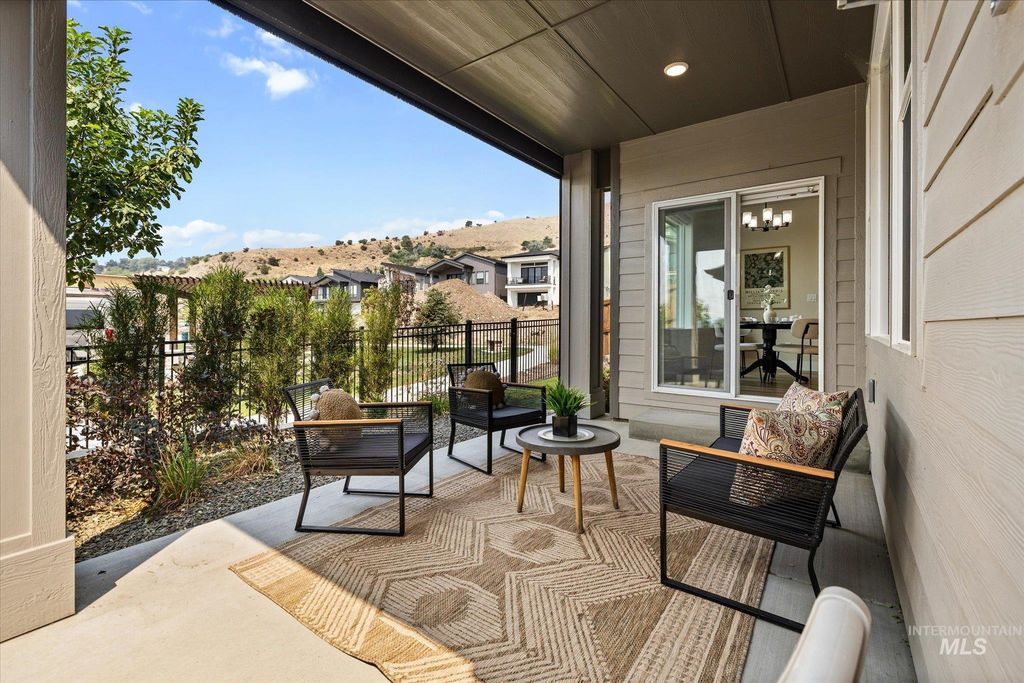 2543 S Via Privada Ln, Boise, ID 83716