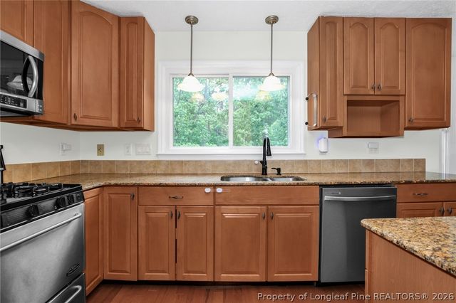 853 Foxcroft Drive, Fayetteville, NC 28311