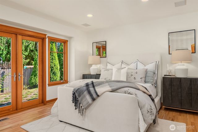 13330 NE 80th Street, Redmond, WA 98052