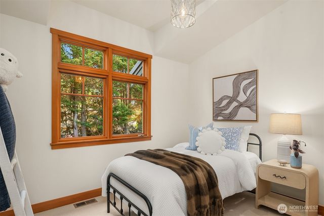 13330 NE 80th Street, Redmond, WA 98052