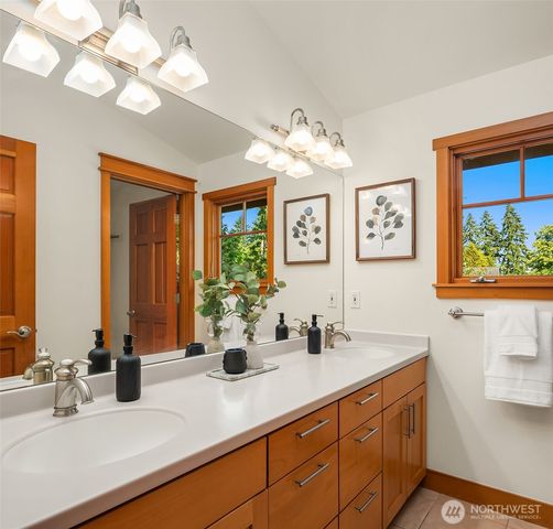 13330 NE 80th Street, Redmond, WA 98052