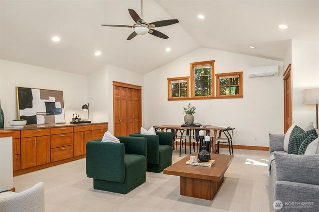 13330 NE 80th Street, Redmond, WA 98052