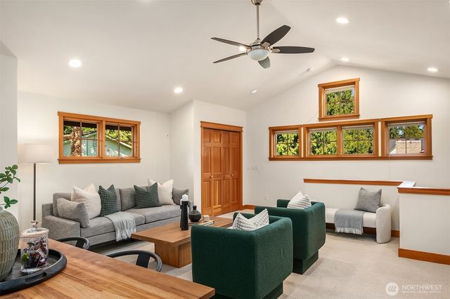 13330 NE 80th Street, Redmond, WA 98052