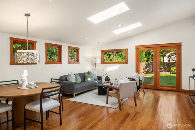 13330 NE 80th Street, Redmond, WA 98052