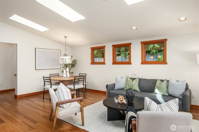 13330 NE 80th Street, Redmond, WA 98052