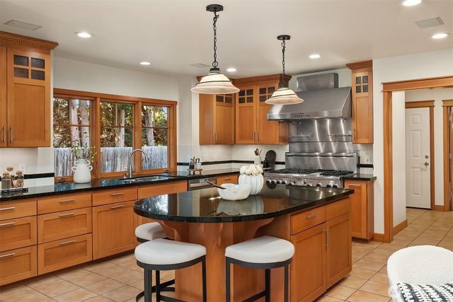 13330 NE 80th Street, Redmond, WA 98052