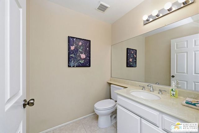 7822 Goldmine Lane, Lake Balboa, CA 91406
