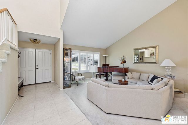 7822 Goldmine Lane, Lake Balboa, CA 91406