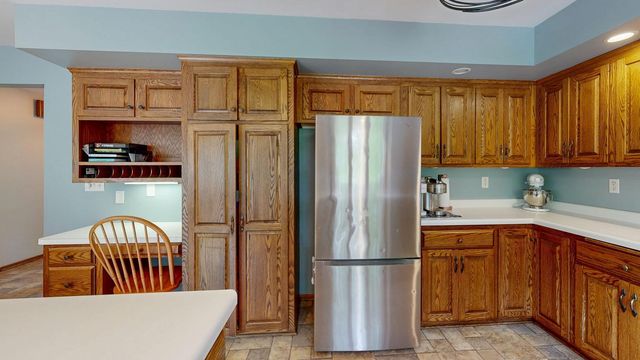 2217 Regent Lane SW, Rochester, MN 55902