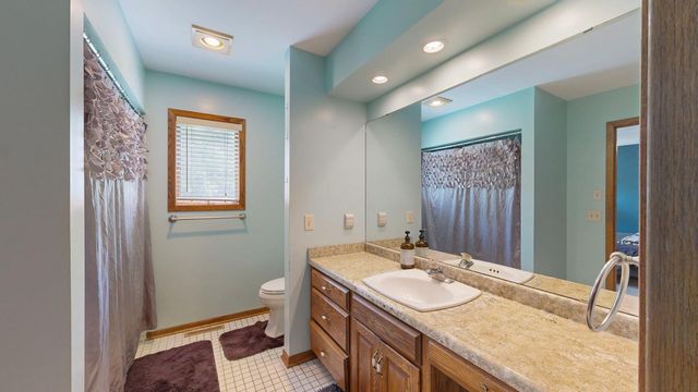 2217 Regent Lane SW, Rochester, MN 55902