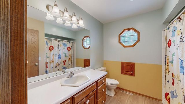 2217 Regent Lane SW, Rochester, MN 55902