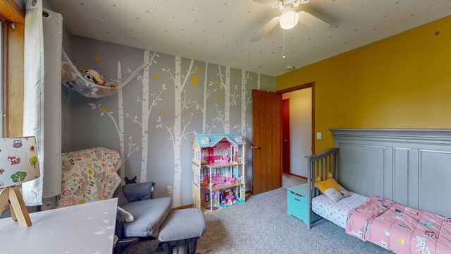 2217 Regent Lane SW, Rochester, MN 55902