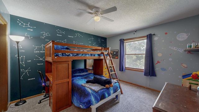 2217 Regent Lane SW, Rochester, MN 55902