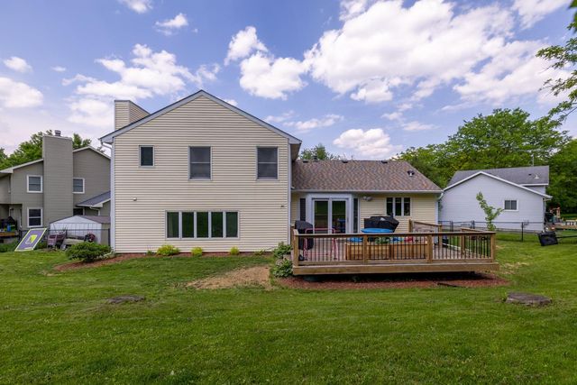 2217 Regent Lane SW, Rochester, MN 55902