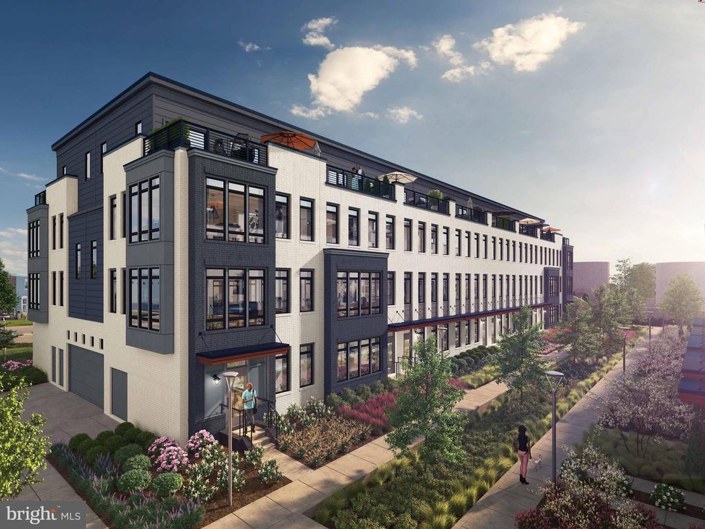 61 LOWER SERVICE CT NW #POWELL 818, Washington, DC 20001