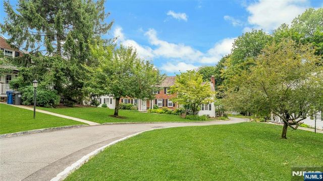 68 Dwight Place B, Englewood, NJ 07631