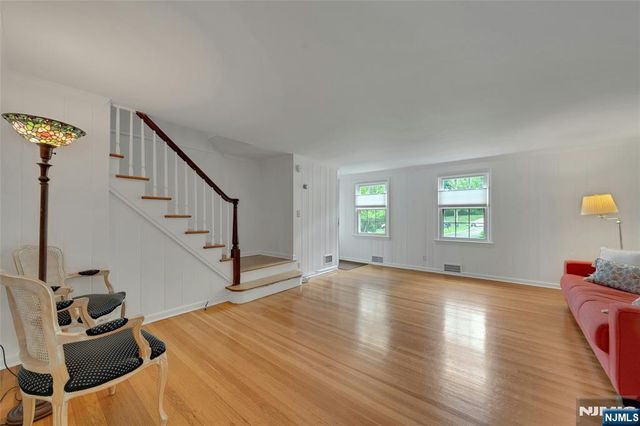 68 Dwight Place B, Englewood, NJ 07631