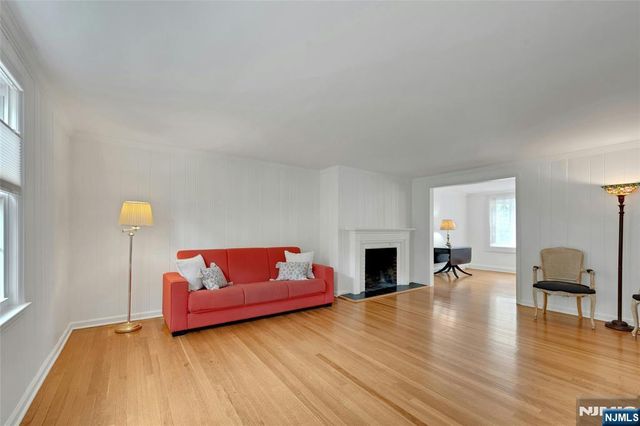 68 Dwight Place B, Englewood, NJ 07631