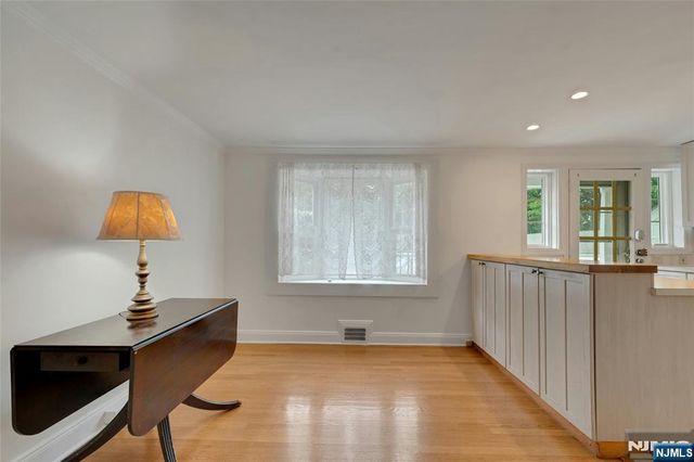 68 Dwight Place B, Englewood, NJ 07631