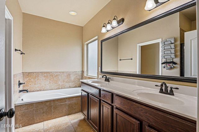 612 BELL GORDON Street, Anthony, TX 79821