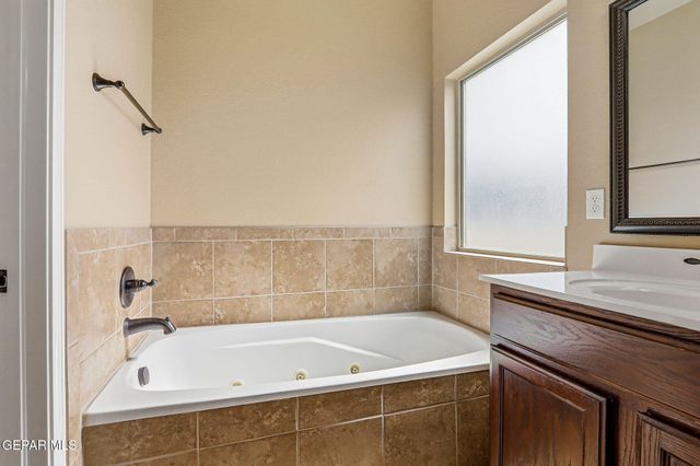 612 BELL GORDON Street, Anthony, TX 79821