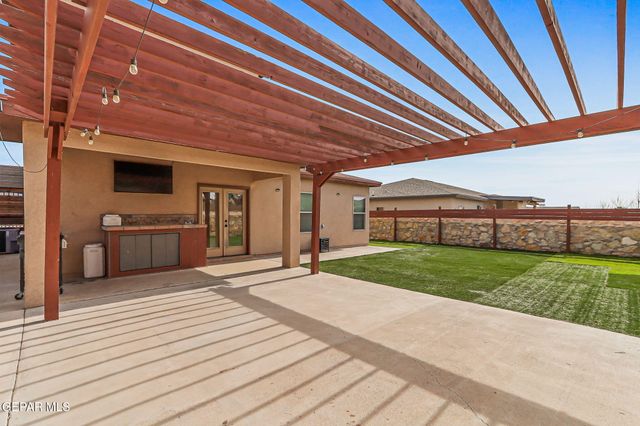 612 BELL GORDON Street, Anthony, TX 79821