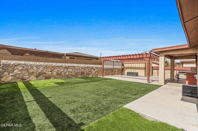 612 BELL GORDON Street, Anthony, TX 79821