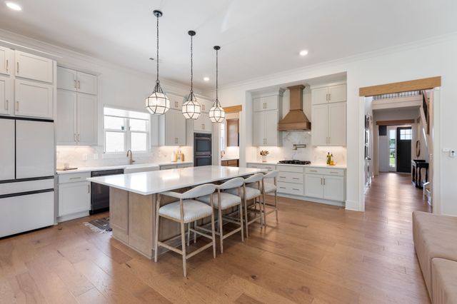 6129 Saint Marlo Dr, Franklin, TN 37064