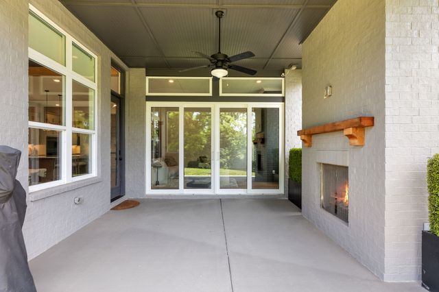6129 Saint Marlo Dr, Franklin, TN 37064