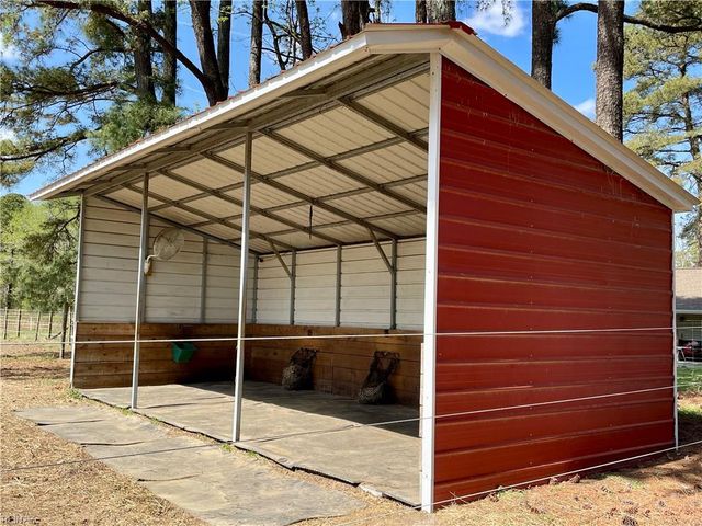 1624 N Muddy Creek Rd RD, Virginia Beach, VA 23456