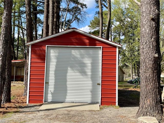 1624 N Muddy Creek Rd RD, Virginia Beach, VA 23456