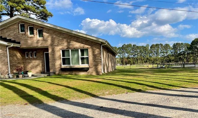 1624 N Muddy Creek Rd RD, Virginia Beach, VA 23456