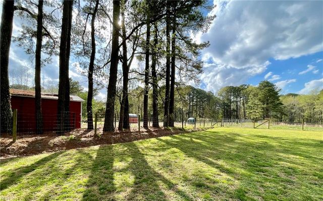 1624 N Muddy Creek Rd RD, Virginia Beach, VA 23456